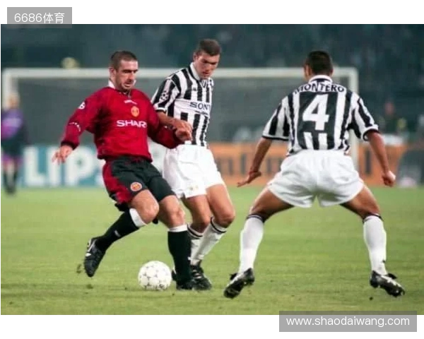 曼晚：阿马德可胜任右翼卫位置，但曼联需再引进一名左翼卫